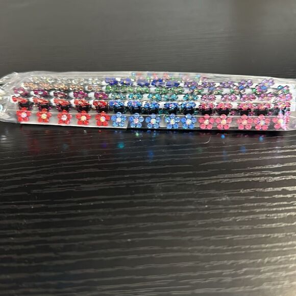 ANBALA Mini Claw Clips, 65pcs No-Slip Grip Jaw Clips Glitter Clips Rhinestone - Picture 2 of 4